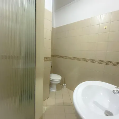 Casa Di Maja Тирана