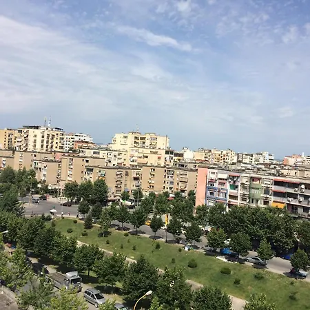 Casa Di Maja Тирана