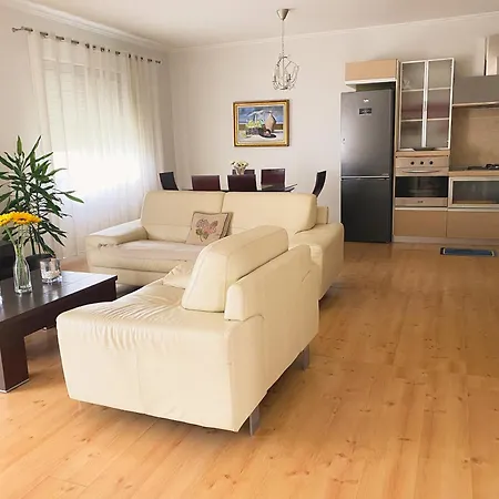 Casa Di Maja Apartment