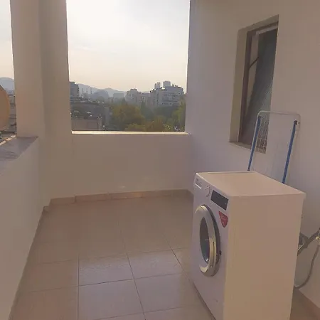 Casa Di Maja 티라나